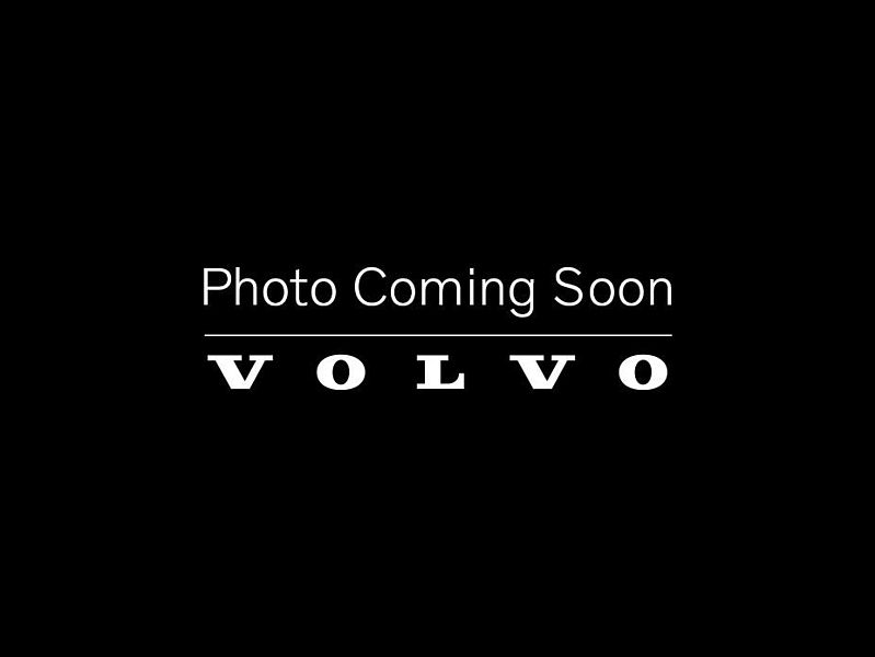Volvo  T8 R-Design