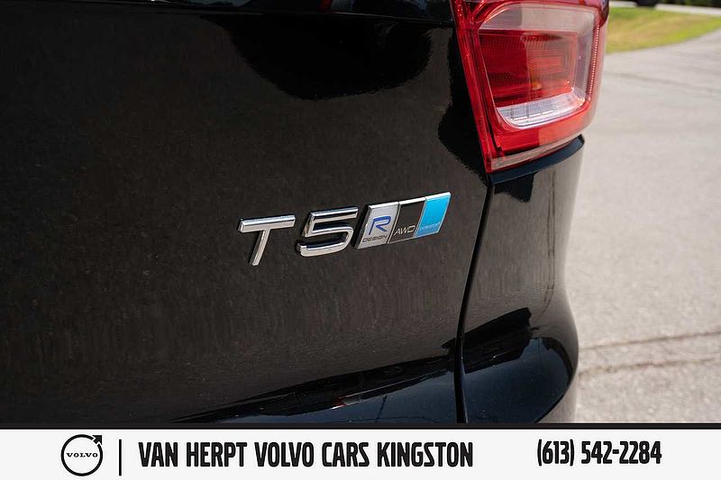 Volvo  T5 AWD R-Design / CPO WARRANTY