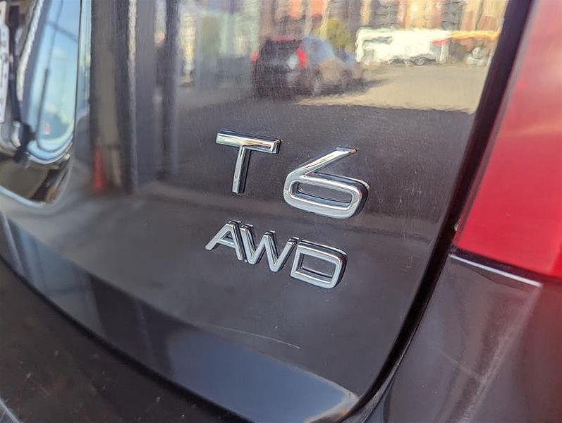 Volvo  T6 AWD A