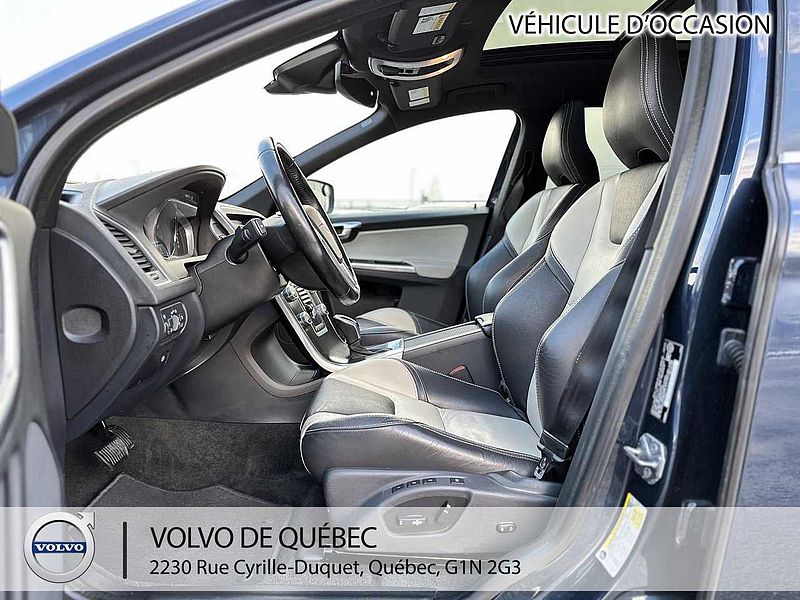 Volvo  T5 AWD Premier Plus