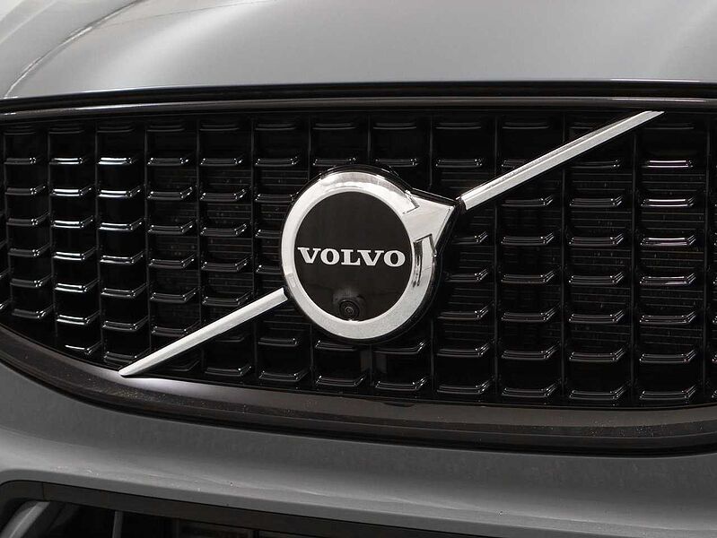 Volvo  T8 R-Design