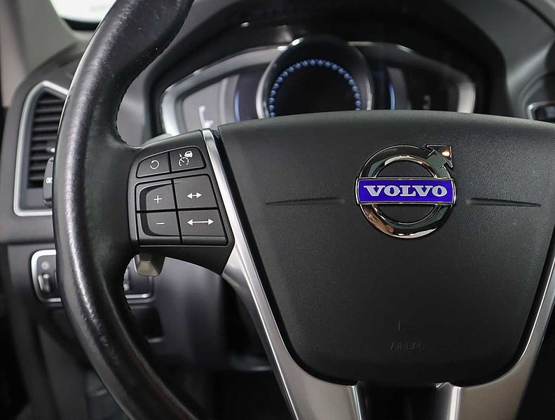 Volvo  T6 Premier Plus